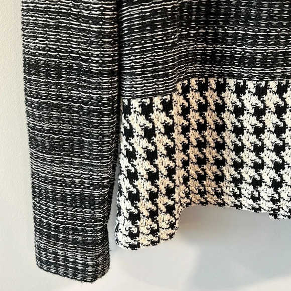 Chaps - black/cream, M moto style houndstooth sweater - Picture 3 of 5